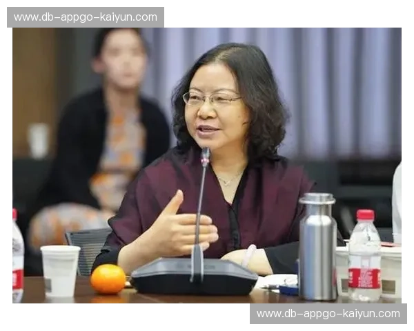 体操分析:从动作到心智,解读每一次腾跃的美学与科学 体操分析:从动作到心智,解读每一次腾跃的美学与科学